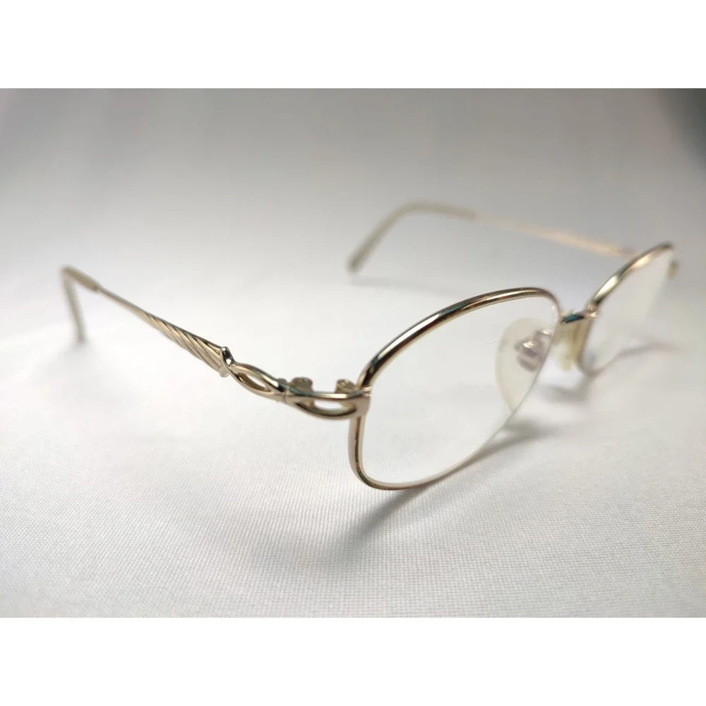 Seiko T095 Titanium Oval Eyeglass Frames Gold Filigree Japan 52-17-135